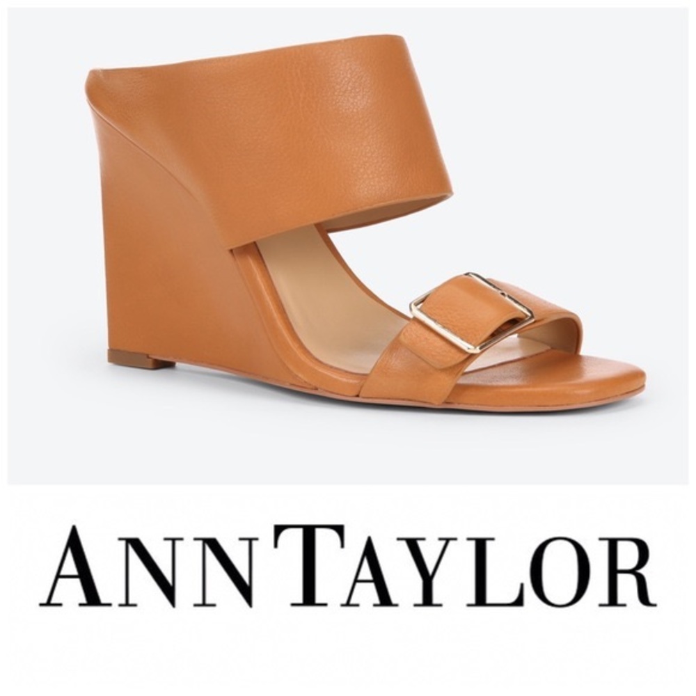 Ann Taylor "Helene" Wedge- Camel Color- Size 8